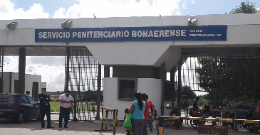 Investigan la muerte de un interno en Batán por posible intoxicación con cocaína: esperan los resultados de la autopsia