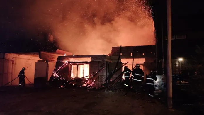 Incendio destruye vivienda de una jubilada en Mar del Plata