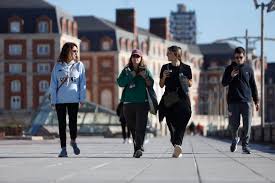 Mar del Plata lidera en visitantes entre destinos del interior del país