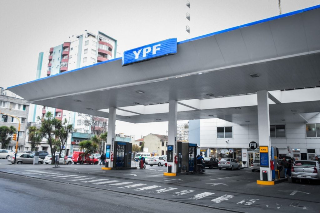 YPF implementa micro pricing y genera confusión en estaciones de servicio